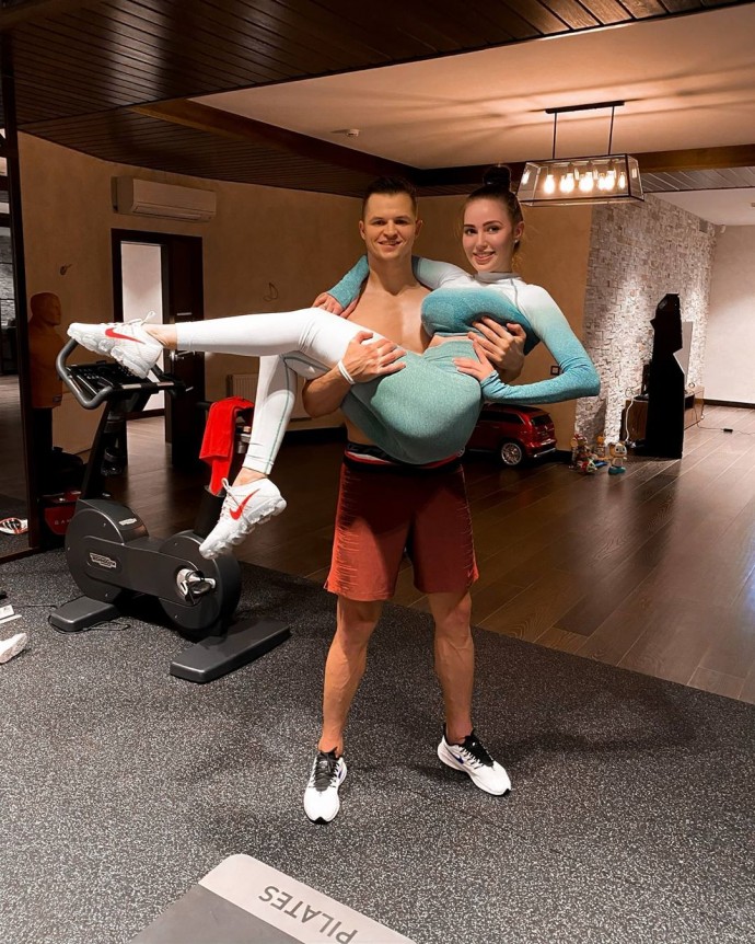 Анастасия Костенко замораживает своё грудное молоко
