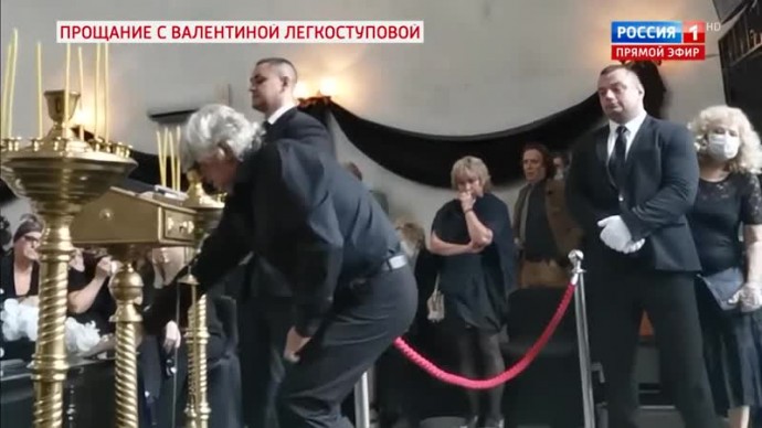 Родственники Валентины Легкоступовой не допустили ее поклонников проститься с ней и отправились на поминки без Юрия Фирсова