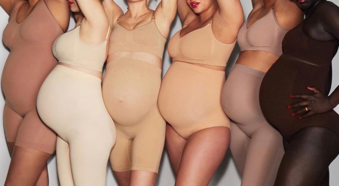 Ким Кардашьян возмутила беременных женщин коллекцией утягивающего белья