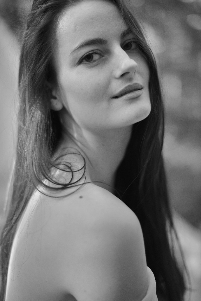Кто такая Анастасия Шульженко, забеременевшая от Тарзана: лучшие фото обнаженной актрисы