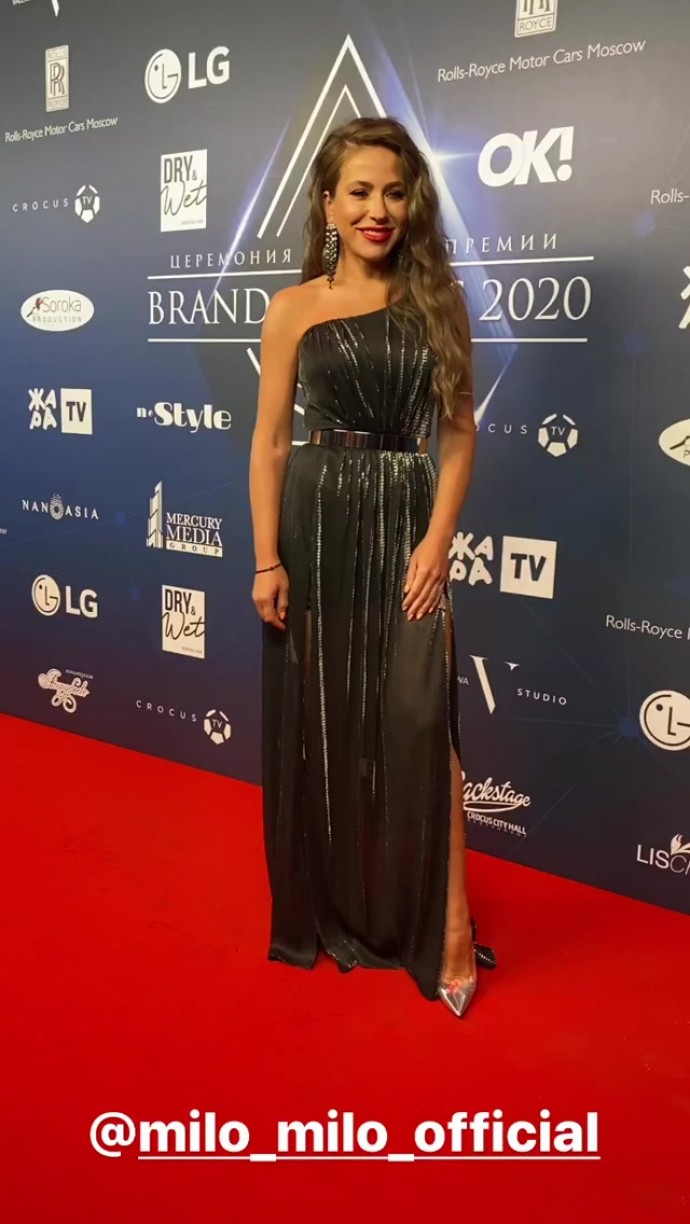 Рейтинг дня: Юлия Барановская в вечернем платье провела премию "Brand Awards 2020"