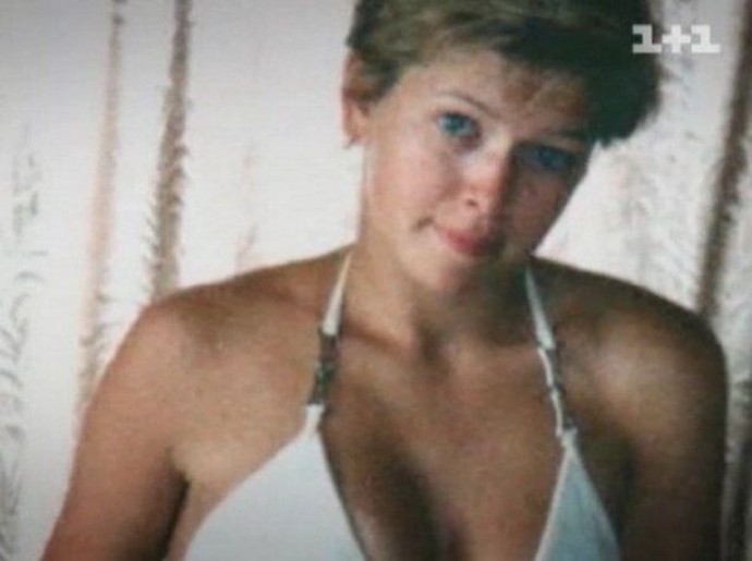 Дочь Веры Брежневой показала фигуру в белоснежном бикини
