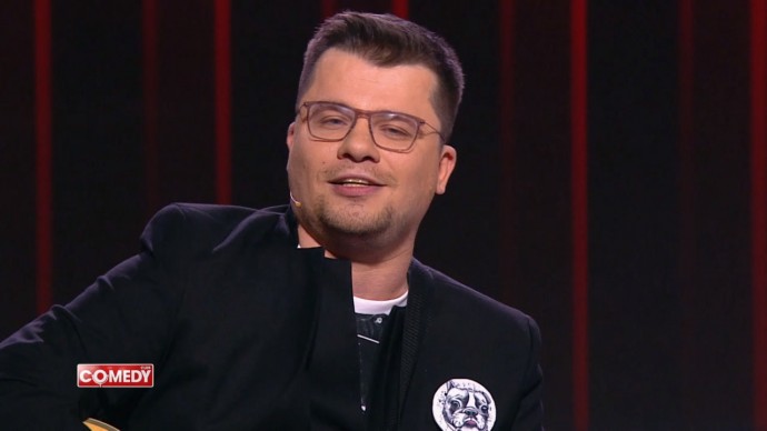 Гарик Харламов посмеялся над Кристиной Асмус в эфире "ТНТ"