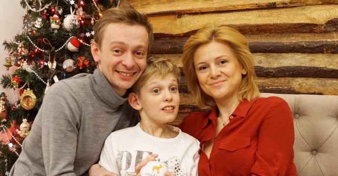Сын Евгения Кулакова перенес сложную операцию