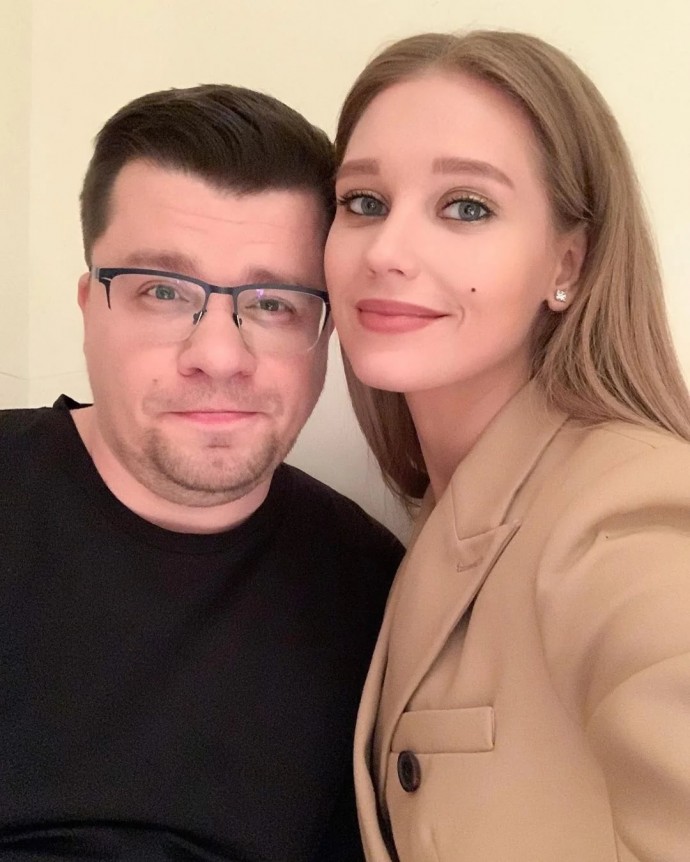 Гарик Харламов и Кристина Асмус начали делить дом за 100 миллионов рублей