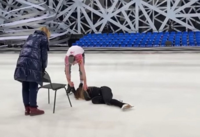 Ольга Бузова получила очередную травму на шоу "Ледниковый период"