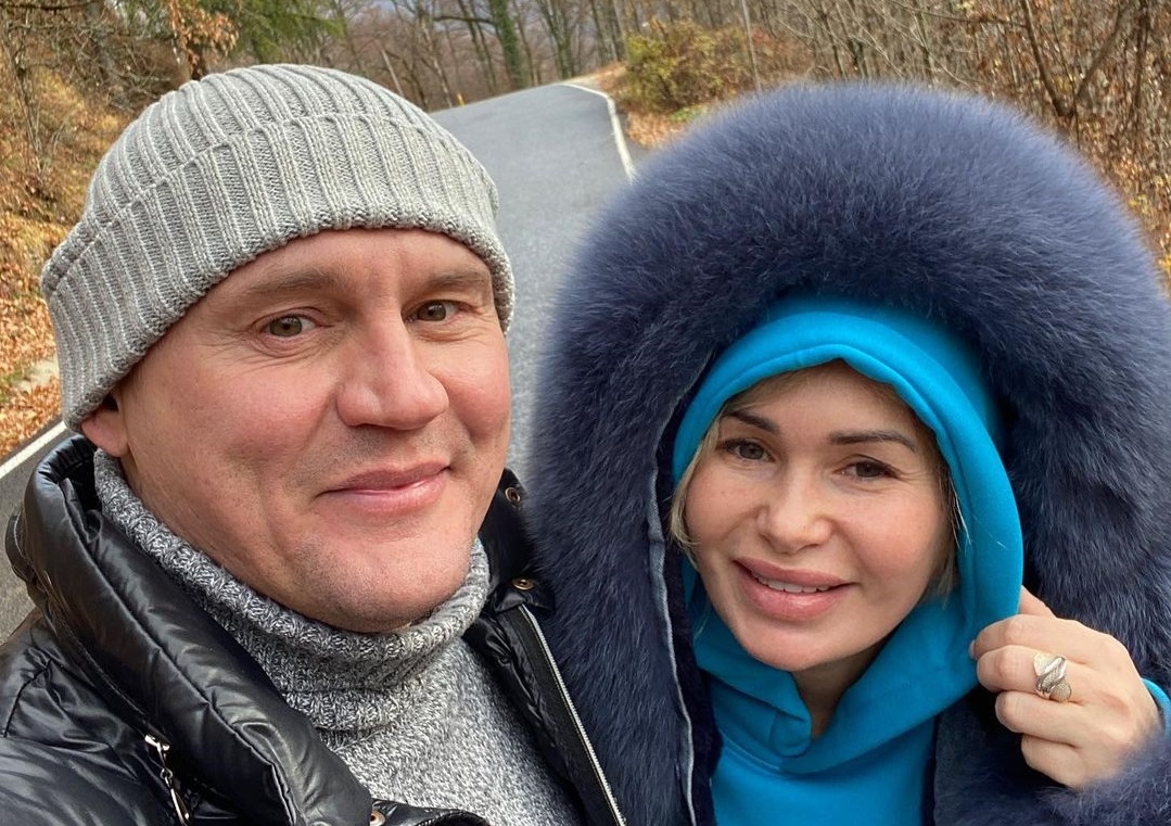 Жена Степана Меньщикова пожаловалась на то, что его тяготит семейная жизнь