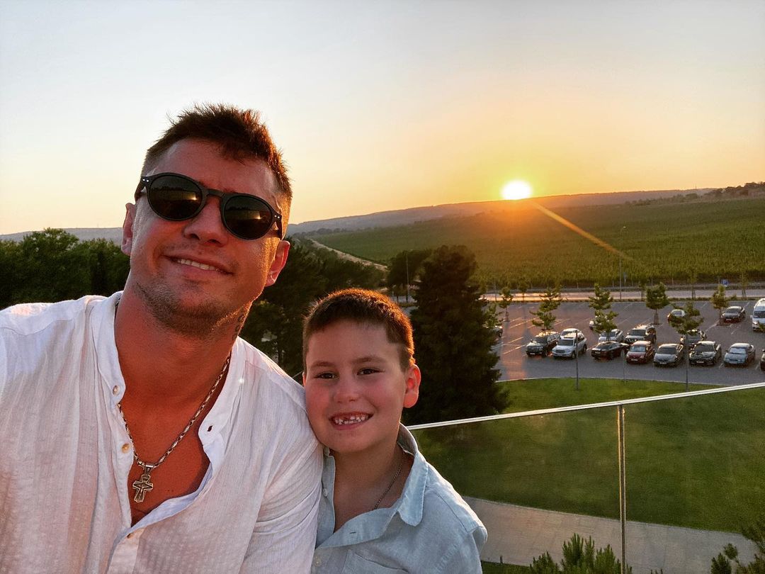 Павел Прилучный опубликовал трогательный снимок сына