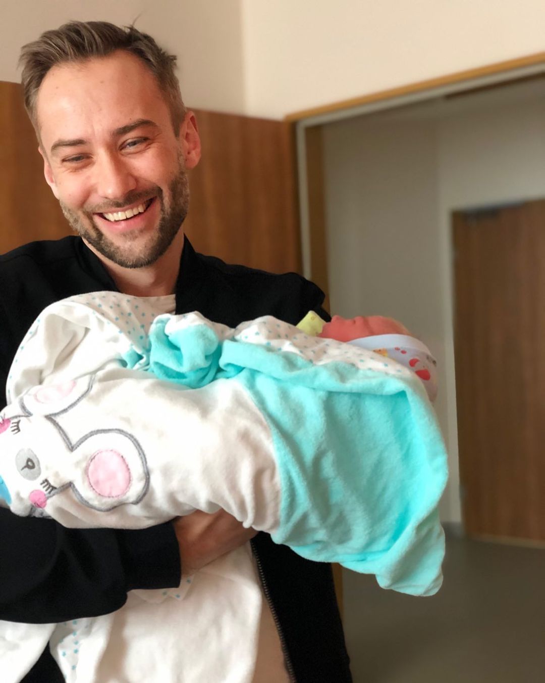 Отец Жанны Фриске отреагировал на новость о том, что Дмитрий Шепелев вновь стал отцом