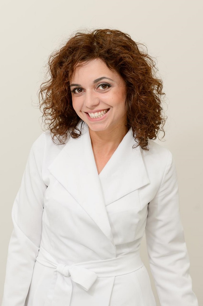 «Хочу стать амбассадором здоровых зубов»: известный стоматолог Нана Гезалова рассказала, в чем секрет здоровой улыбки