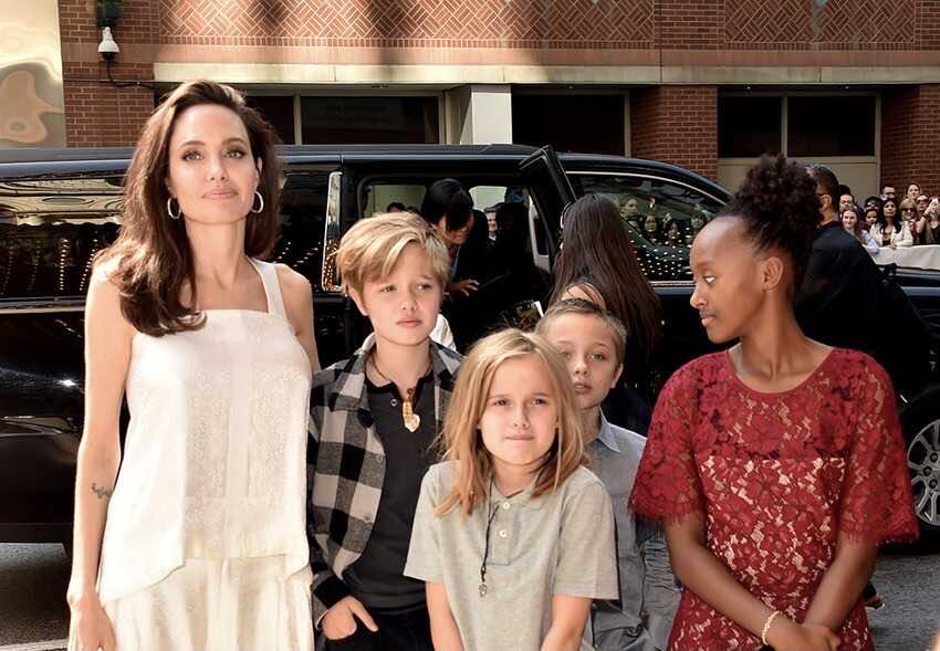 «Я в отчаянии»: дочь Анджелины Джоли перенесла операцию
