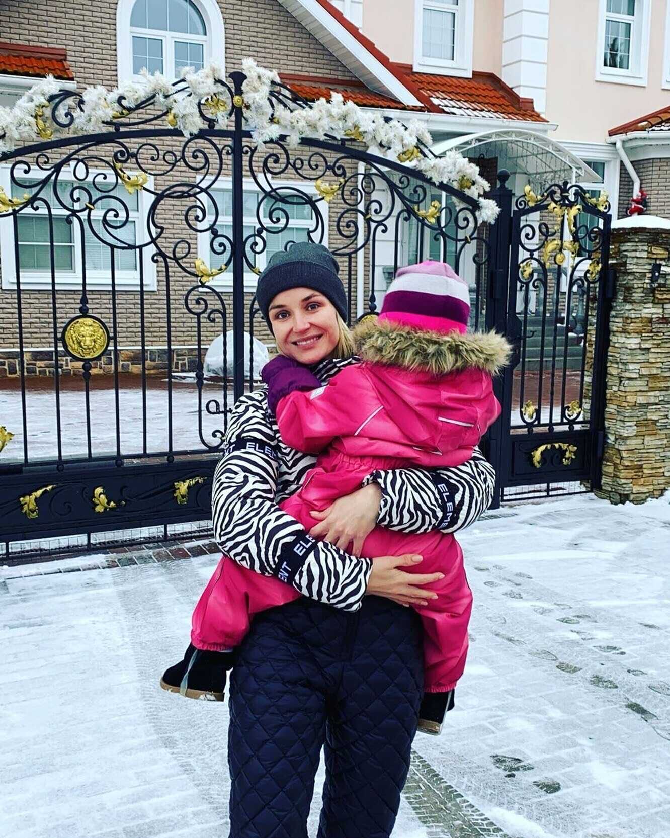«А вдруг она не вернётся?»: дочь Полины Гагариной опасается, что певица её бросит