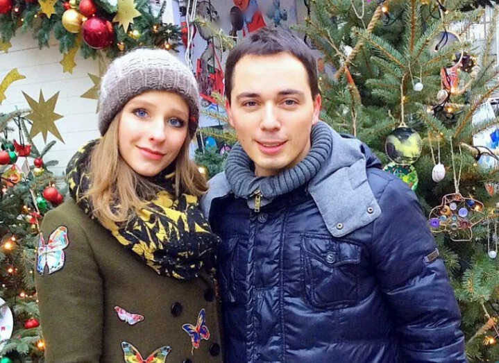 «Бесконечно люблю»: Родион Газманов намерен увезти Лизу Арзамасову от мужа и ребёнка