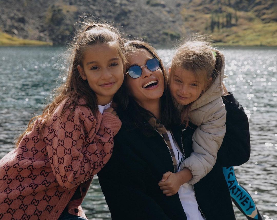 «Я строгая мама»: Ксения Бородина рассказала, что не балует своих дочерей