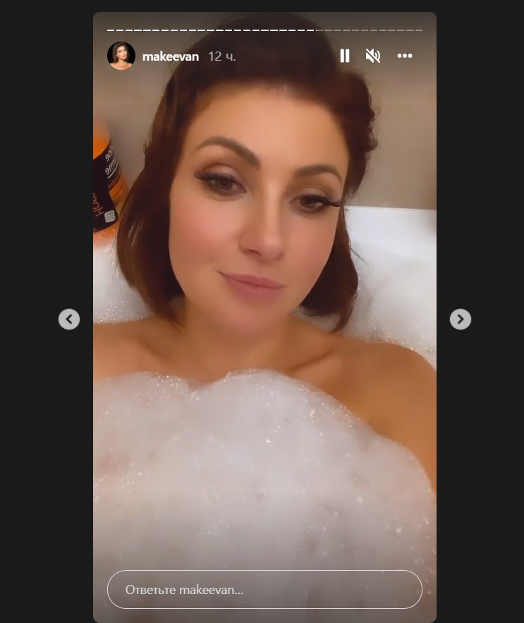 Голенькие Анастасия Макеева и Роман Мальков устроили интимные игрища в ванной, снимая это на видео
