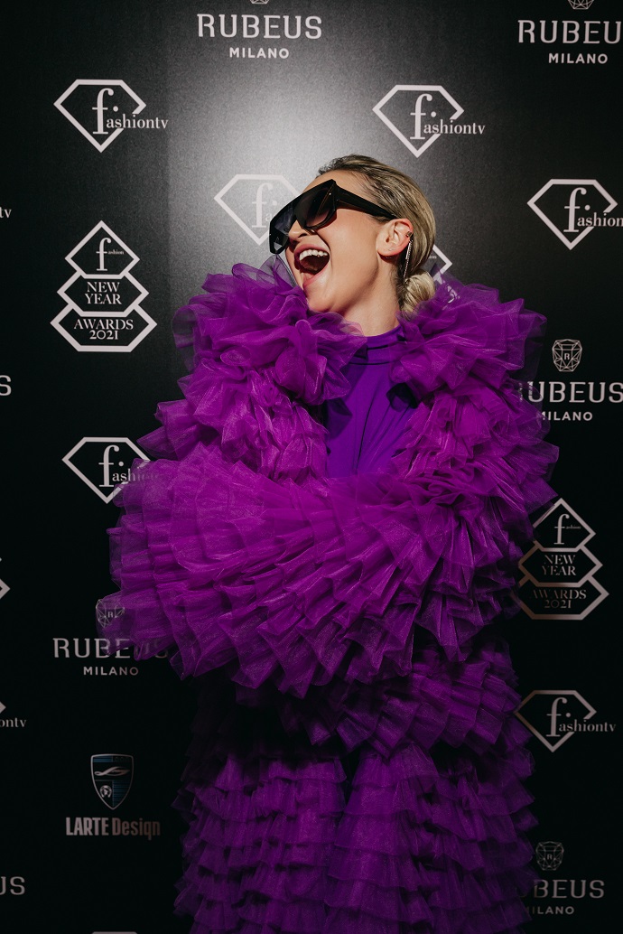 Кристина Орбакайте стала «Fashion Icon» года, а Елена Блиновская получила награду за «Главный инфопродукт десятилетия»: кто еще стал гостем на «Fashion New Year Awards 2021»