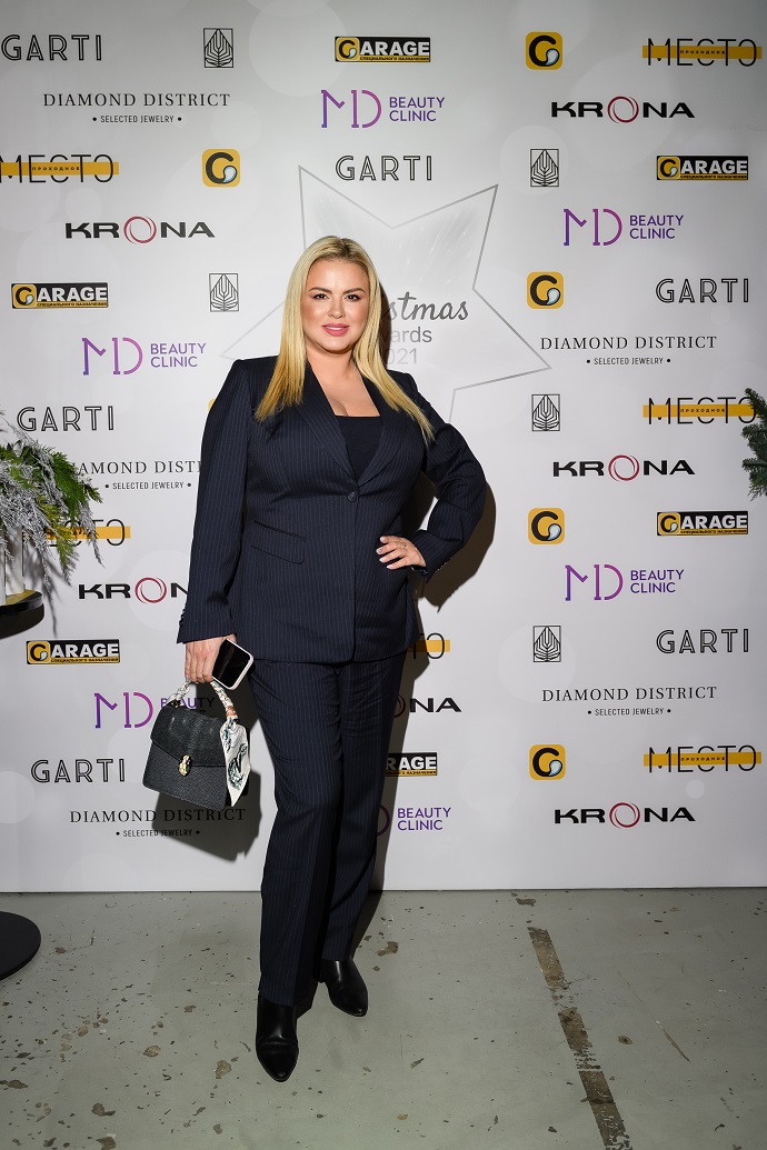 Анну Семенович признали самой сексуальной… радиоведущей: кто еще получил номинации на Christmas Awards 2021