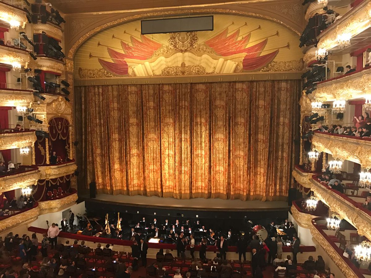 зрительный зал театров москвы