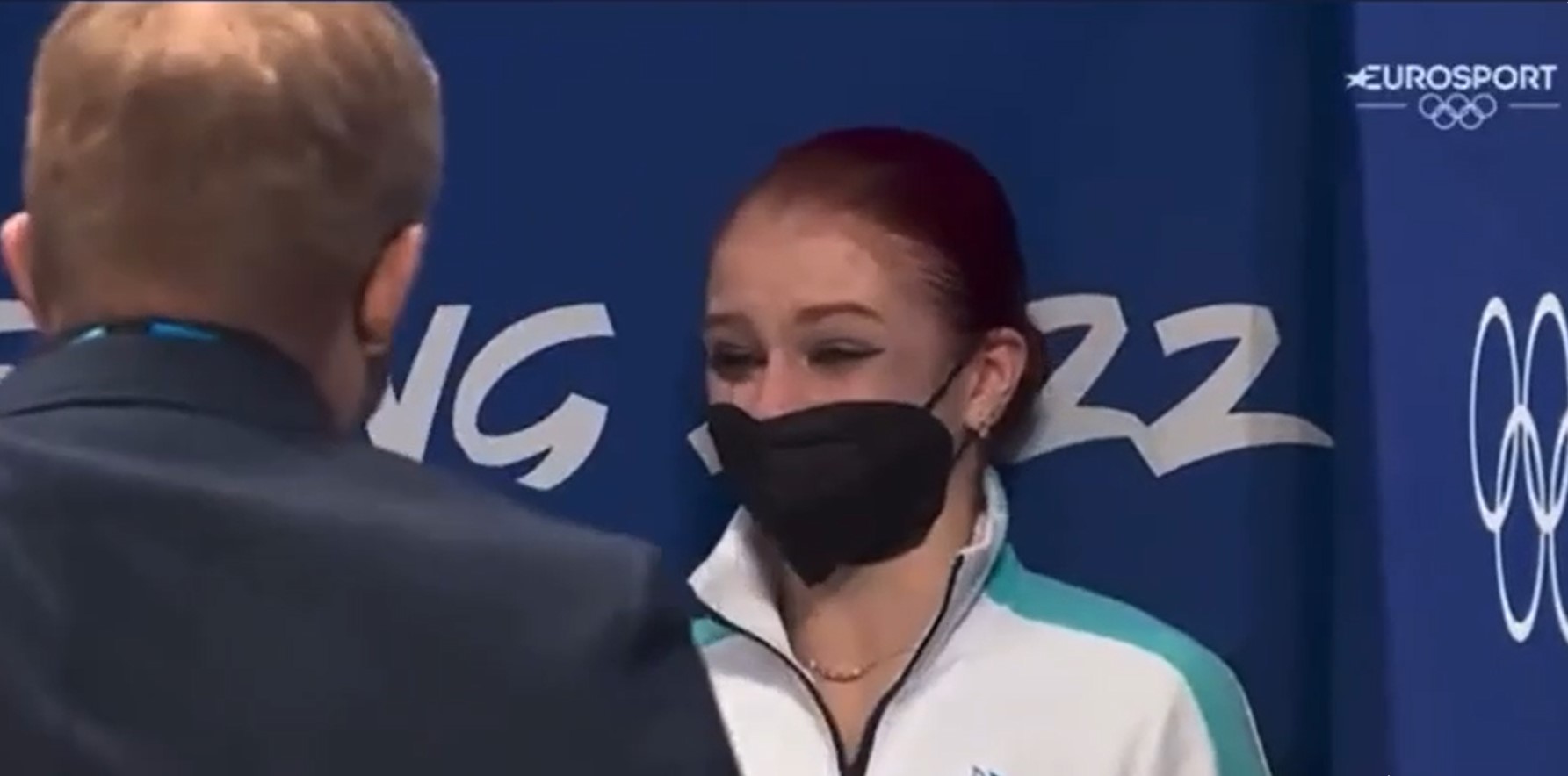 Расстроенная Александра Трусова устроила истерику перед награждением на Олимпийских играх в Пекине