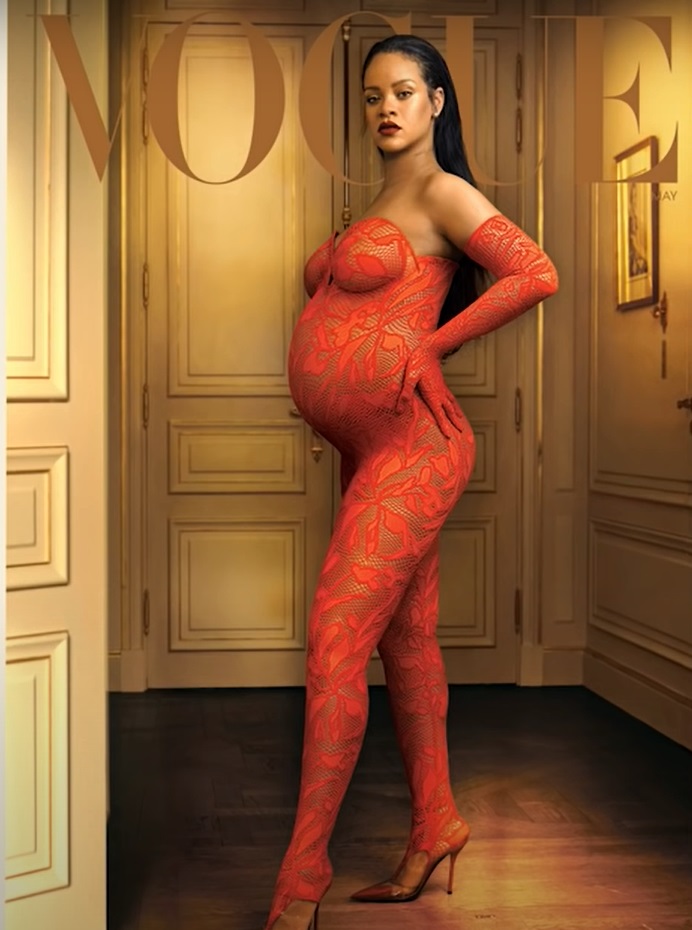 В Сети обсуждают фото голой беременной Рианны для Vogue, но на видео она выглядит совершенно иначе
