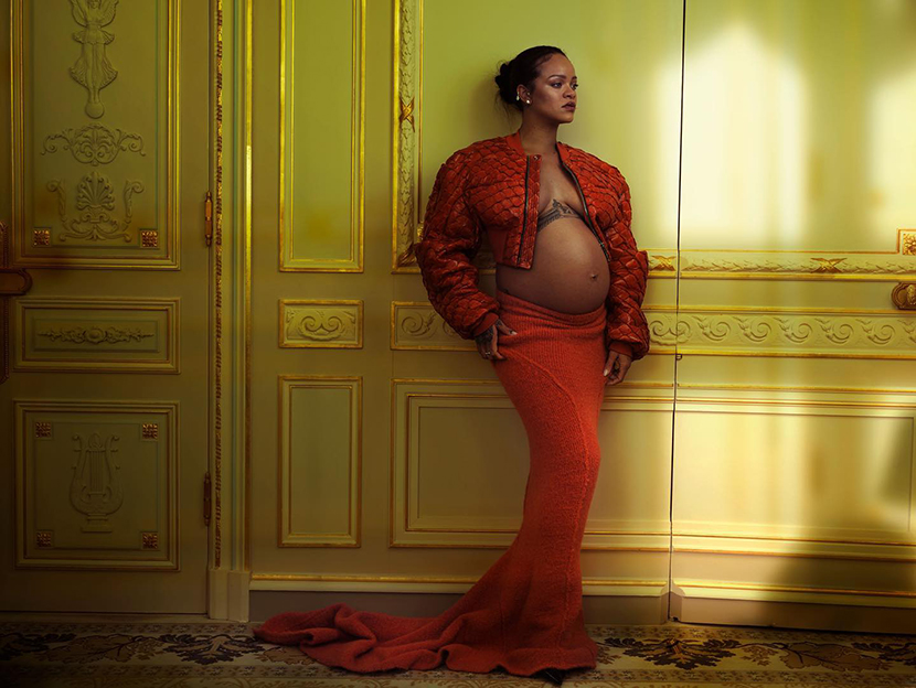 В Сети обсуждают фото голой беременной Рианны для Vogue, но на видео она выглядит совершенно иначе