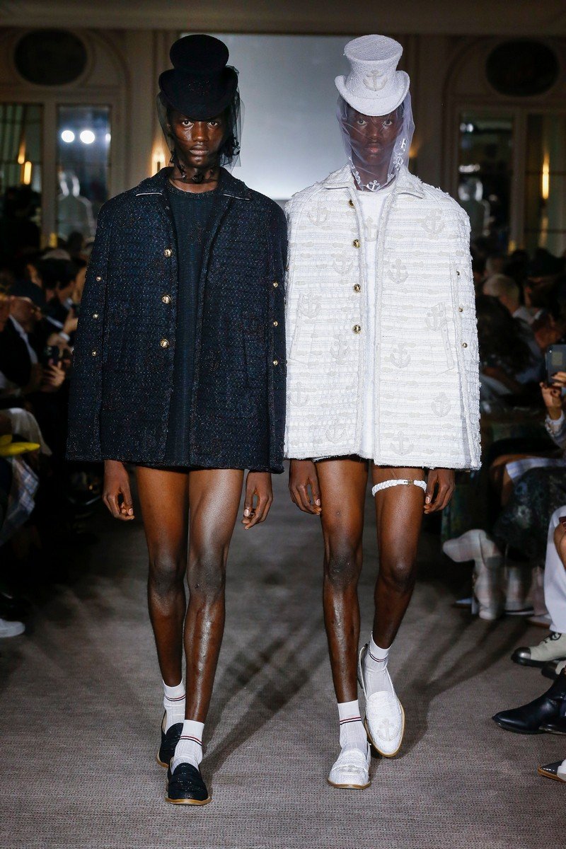 То ли мужчины, а то ли виденье: в Париже прошёл эпатажный показ Thom Browne 