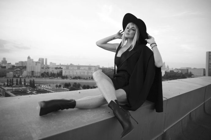 Елена Галицына показала реальную красоту рабочих ног Анастасии Волочковой
