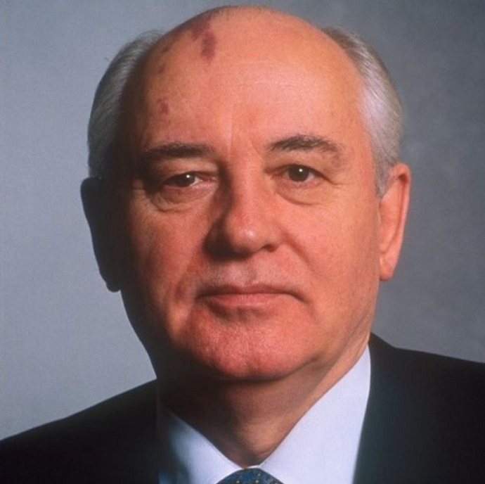 Михаил Горбачев умер после продолжительной болезни