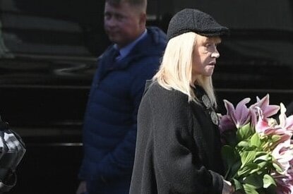 Без фильтров: Алла Пугачева ужаснула своим внешним видом на похоронах Михаила Горбачёва