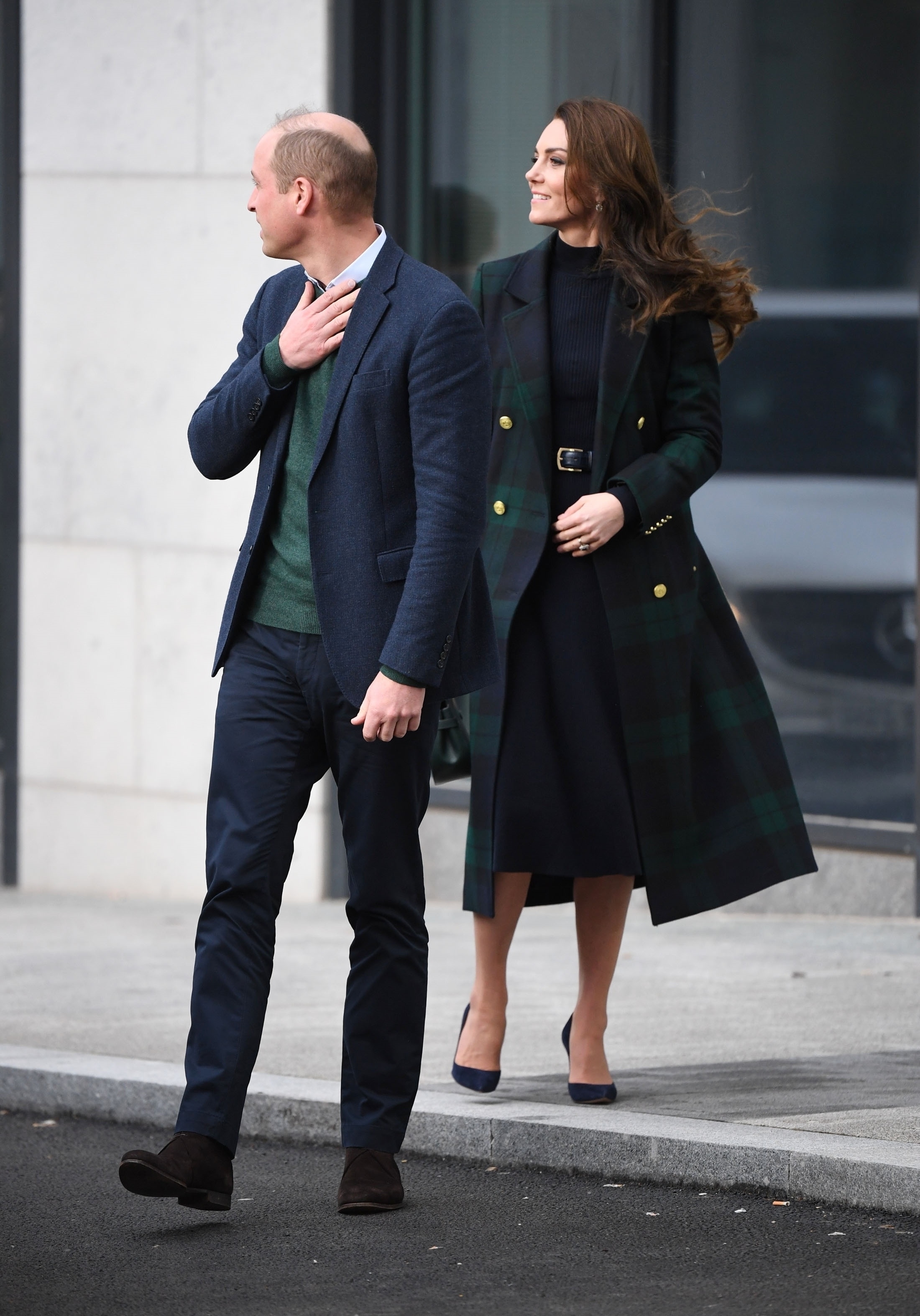 "Никто и ничто не сломит их дух и волю": принц и принцесса Уэльские с сияющими улыбками первый раз вышли в свет после скандала с принцем Гарри