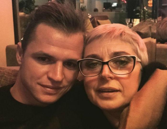 Мама Дмитрия Тарасова считает, что Анастасия Костенко - ему не пара
