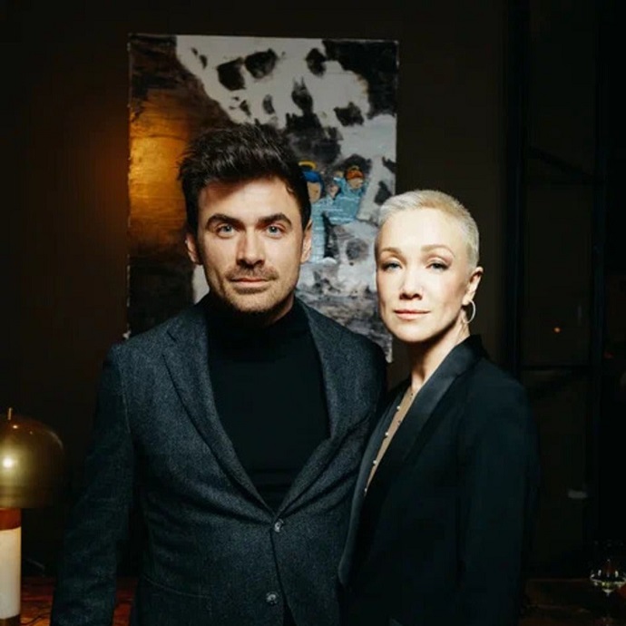Дарья Мороз на фоне слухов о романе с аккордеонистом Петром Дрангой обнародовала новую фотографию с ним