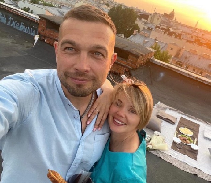 «Настроение улучшилось на всю жизнь»: беременная звезда сериала «Кухня» Ольга Кузьмина выходит замуж