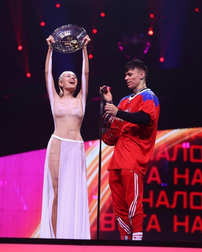 Роза Сябитова и Роман Каграманов помогут 26-летней Клаве Коке найти любовь в новом шоу. Топ пикантных фото горячей и пока еще одинокой красавицы Клавы Коки 