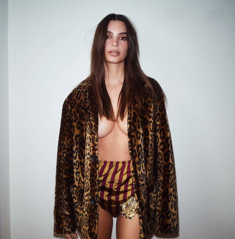 Очень интересные образы получились у Эмили Ратаковски Очень интересные образы получились у Эмили Ратаковски