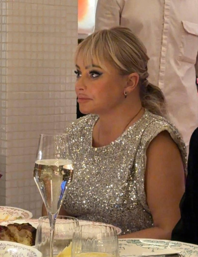 Дана Борисова обзывает дочь кабанихой и записывает с ней видео о своей беспорядочной половой жизни