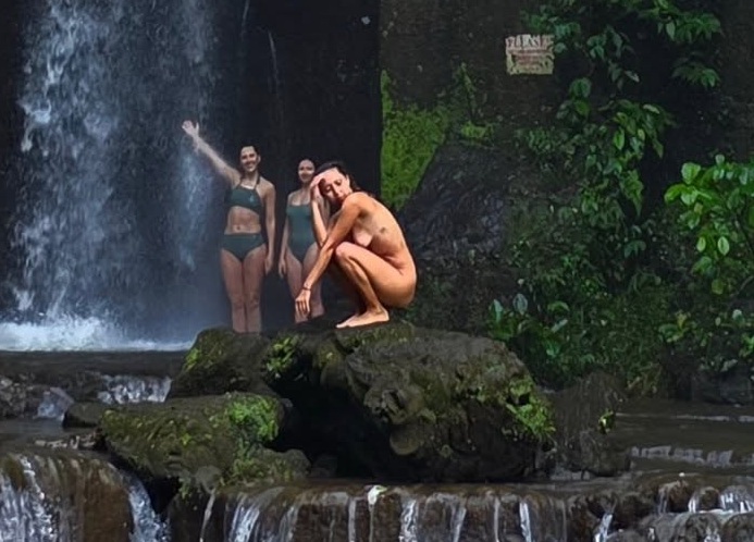 Ирина Горбачева устроила обнаженную фотосессию на Бали