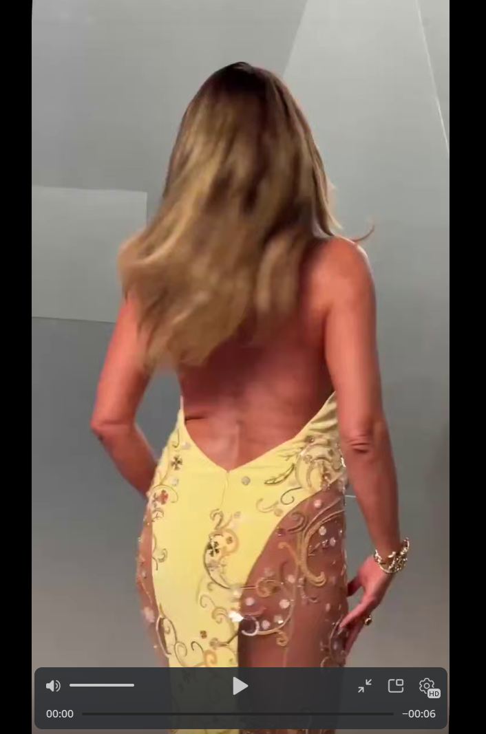 Смелое платье Хайди Клум вновь назвали дурацким